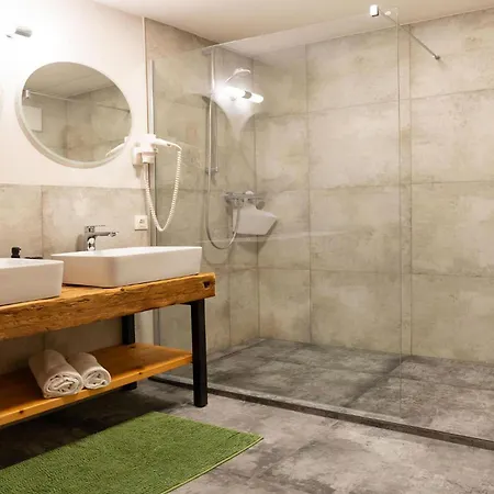 Tirolee Marchegg - Dog Friendly Comfort Premiumcard بيت للعطل فيلدشوناو