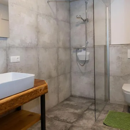 Tirolee Marchegg - Dog Friendly Comfort Premiumcard בית נופש *